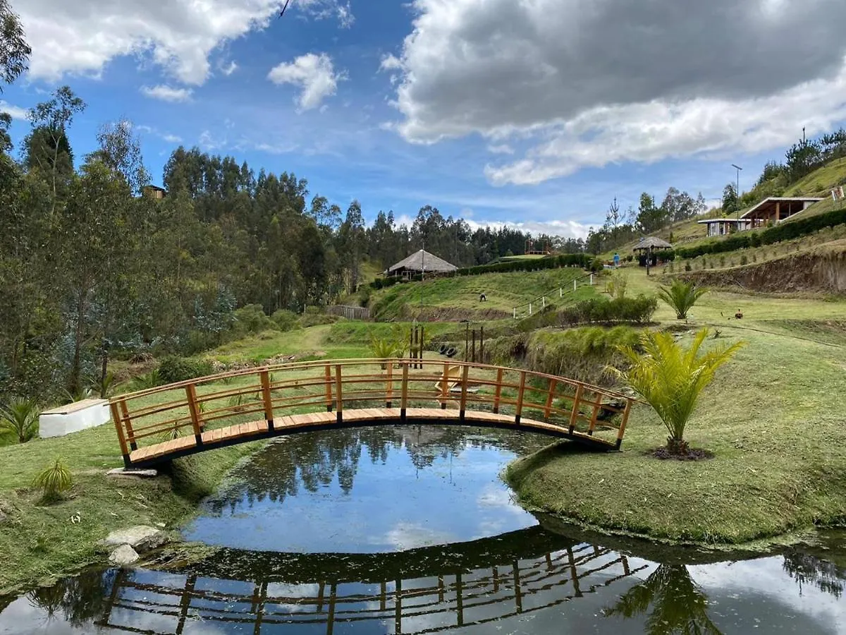 אכסניה הוילה קיטו Hacienda Galeria Madrigal אקוודור